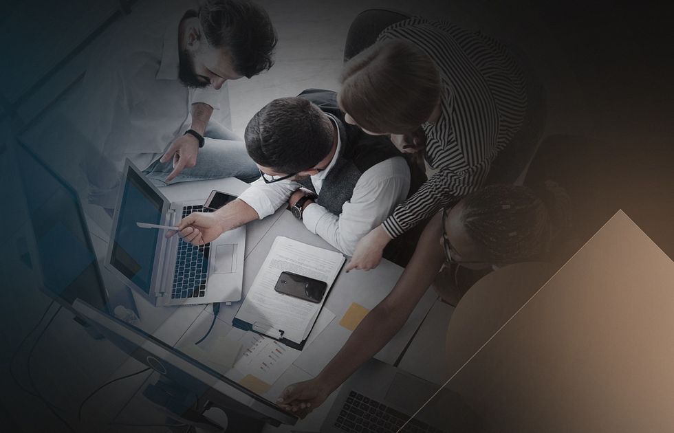 In-House vs Outsourcing Software Development: What to Choose
